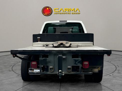 Used 2016 Ford F550 2WD Crew Cab Super Duty image 4