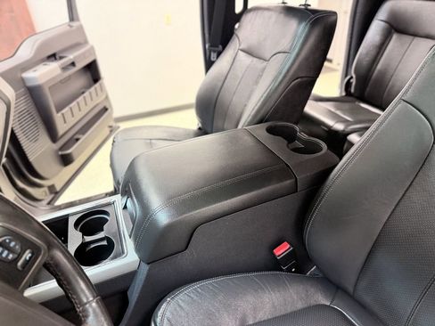 Used 2014 Ford F250 Lariat w/ Lariat Ultimate Package image 28