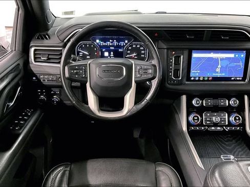 Used 2021 GMC Yukon Denali w/ Denali Premium Package AWD/4WD image 6