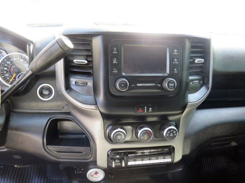 Used 2019 RAM 3500 Tradesman w/ Chrome Appearance Group AWD/4WD image 22