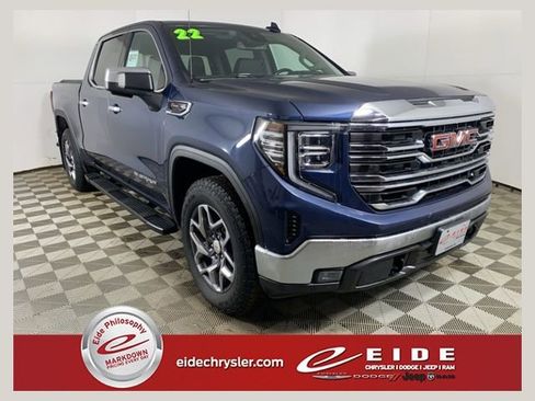 Used 2022 GMC Sierra 1500 SLT w/ SLT Convenience Package image 1