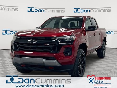 Used 2025 Chevrolet Colorado Z71 w/ Z71 Convenience Package 2 AWD/4WD image 1