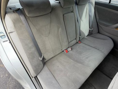 Used 2007 Toyota Camry XLE FWD image 14
