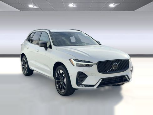 New 2026 Volvo XC60 B5 Plus w/ Protection Package Premier image 7