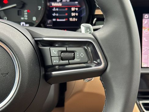 Certified 2025 Porsche Macan image 29