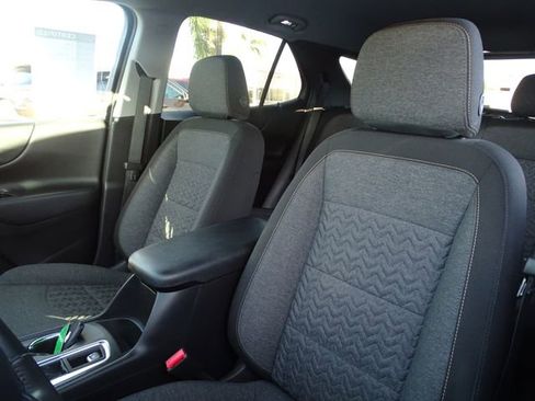 Used 2022 Chevrolet Equinox LT image 6