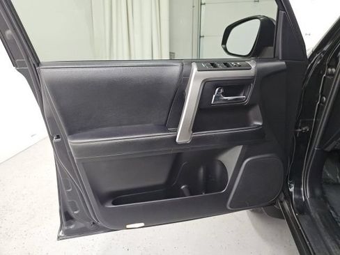 Used 2021 Toyota 4Runner SR5 AWD/4WD image 12