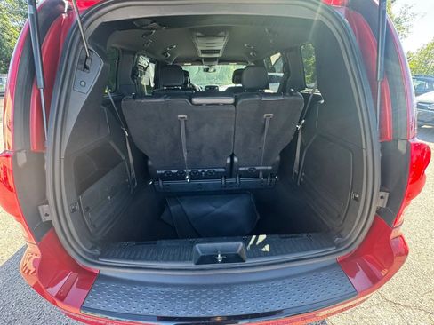 Used 2015 Dodge Grand Caravan SXT FWD image 13