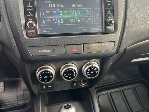 Used 2023 Mitsubishi Outlander Sport ES AWD/4WD image 13