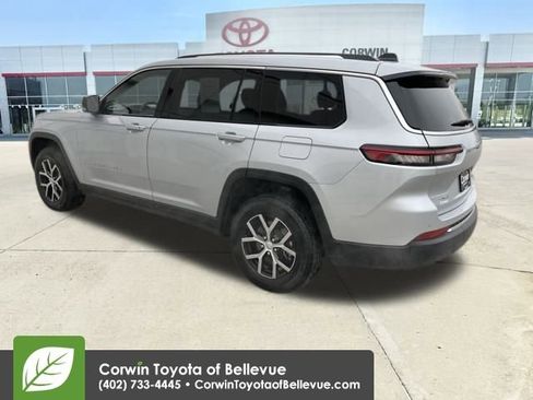 Used 2023 Jeep Grand Cherokee L Limited image 3