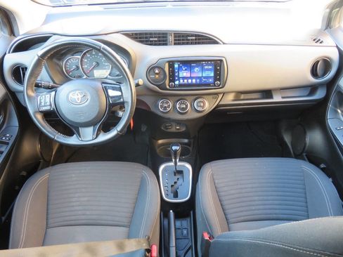 Used 2015 Toyota Yaris SE image 12
