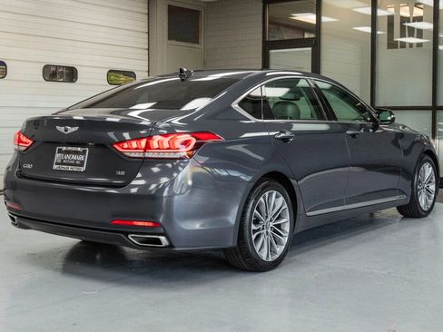 Used 2017 Genesis G80 3.8 image 29