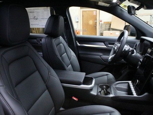 New 2026 GMC Terrain Elevation w/ Elevation Premium Package image 10