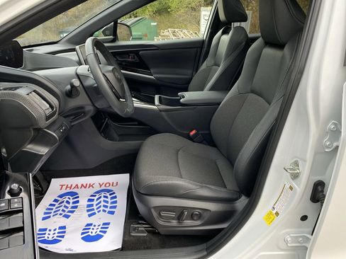 Used 2024 Toyota bZ4X XLE image 4