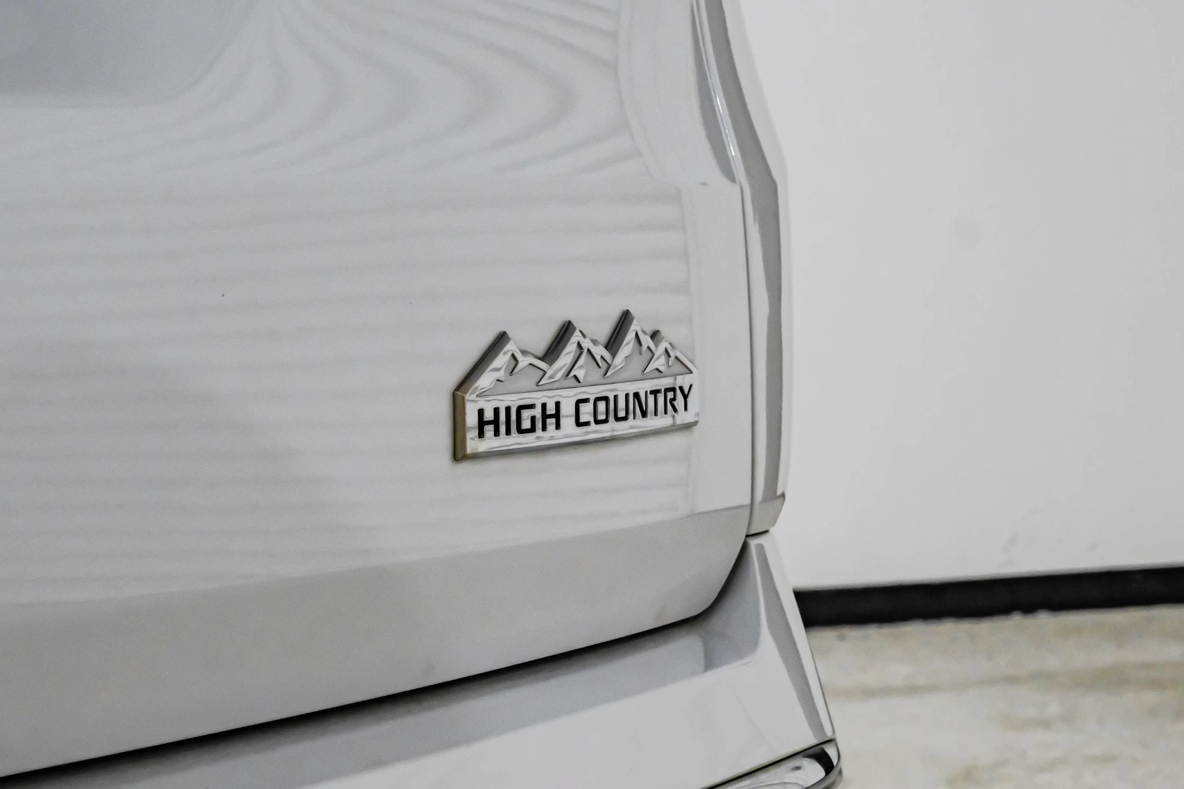 Used 2019 Chevrolet Traverse High Country w/ LPO, Floor Liner Package AWD/4WD image 73