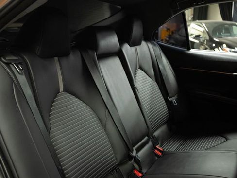 Used 2024 Toyota Camry SE image 16