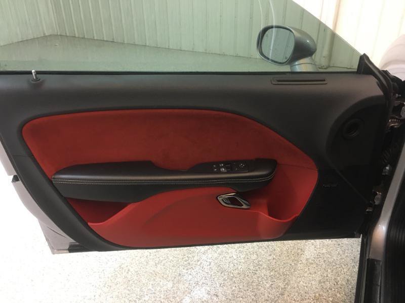 Used 2016 Dodge Challenger SRT Hellcat RWD image 11