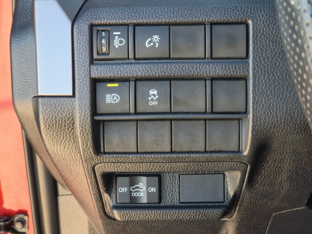 Used 2026 Toyota Tacoma SR5 AWD/4WD image 24