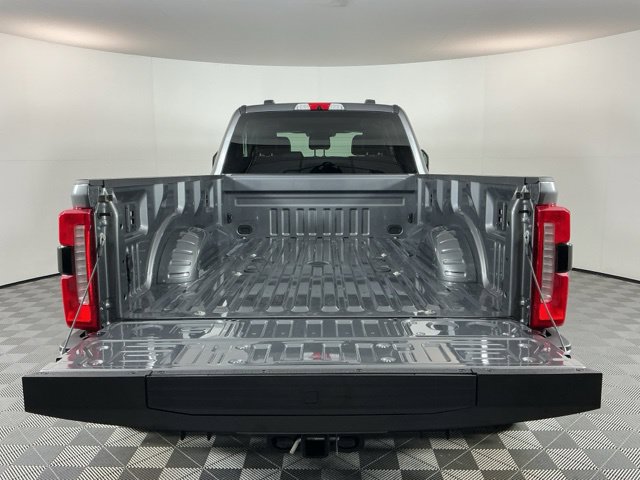 Certified 2025 Ford F450 Lariat w/ FX4 Off-Road Package AWD/4WD image 7