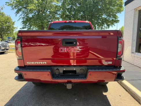 Used 2017 GMC Sierra 1500 SLT w/ All Terrain Package AWD/4WD image 6