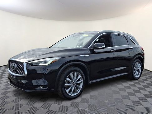 Used 2019 INFINITI QX50 Luxe w/ Navigation Package image 3