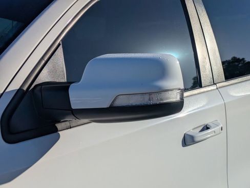 Used 2020 RAM 1500 Big Horn AWD/4WD image 11