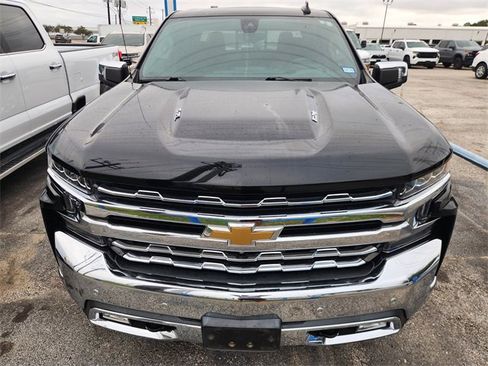 Used 2019 Chevrolet Silverado 1500 LTZ w/ LTZ Premium Package image 2