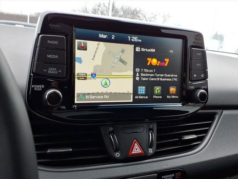 Used 2018 Hyundai Elantra GT w/ Tech Package 03 image 11