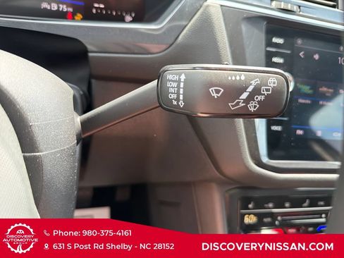 Used 2023 Volkswagen Tiguan SE FWD image 27