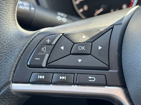 Used 2023 Nissan Altima 2.5 SV image 19