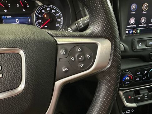 Certified 2022 GMC Terrain SLE w/ Driver Convenience Package image 10