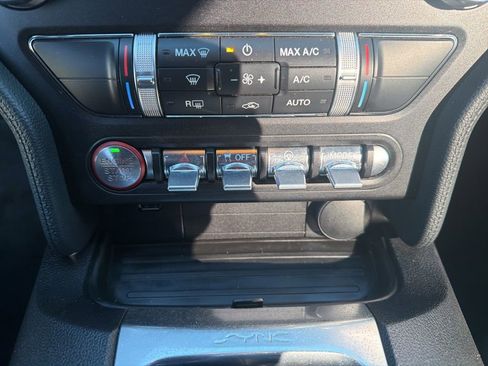 Used 2020 Ford Mustang GT w/ Equipment Group 301A image 27