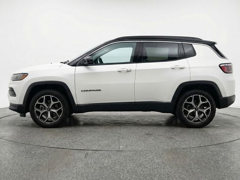 Used 2025 Jeep Compass Limited AWD/4WD image 5