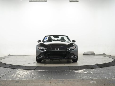 Used 2023 MAZDA MX-5 Miata Grand Touring RWD image 9