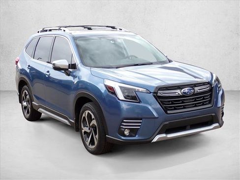 Used 2023 Subaru Forester Touring AWD/4WD image 6
