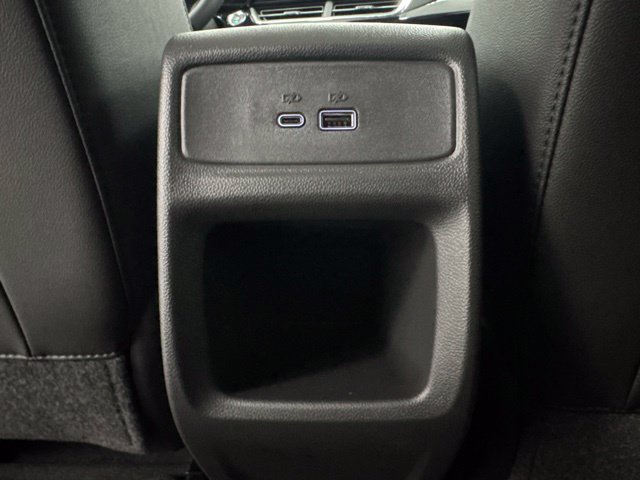 New 2026 Chevrolet Trax ACTIV w/ Sunroof Package FWD image 26