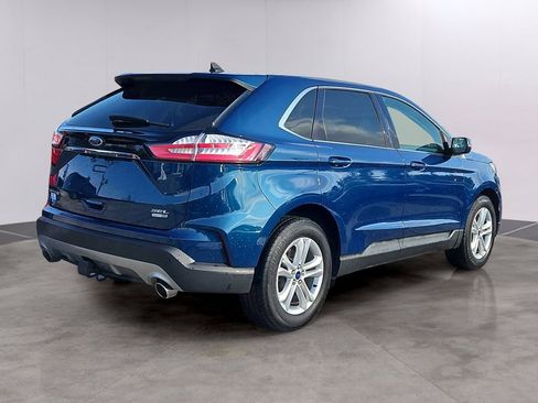 Used 2020 Ford Edge SEL w/ Convenience Package image 4