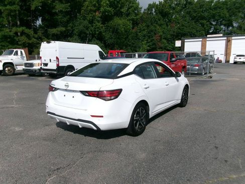 Used 2025 Nissan Sentra SV FWD image 6