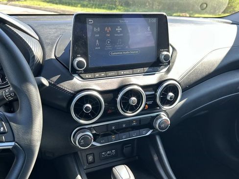 Used 2024 Nissan Sentra SV image 22