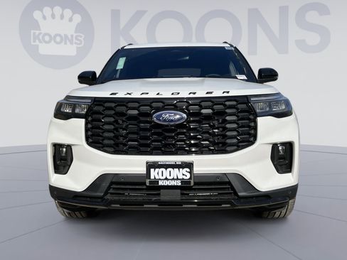 New 2026 Ford Explorer ST-Line w/ ST-Line Street Pack image 11