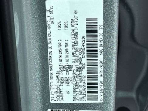 Used 2025 Toyota Tacoma SR5 image 34