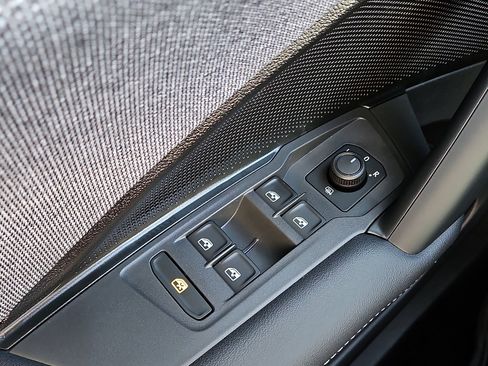 New 2026 Volkswagen Tiguan S image 12