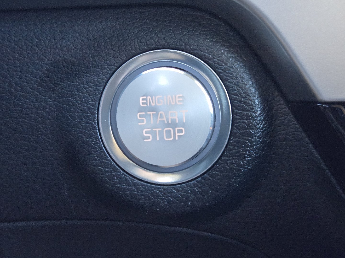 Used 2025 Kia Telluride S AWD/4WD image 33