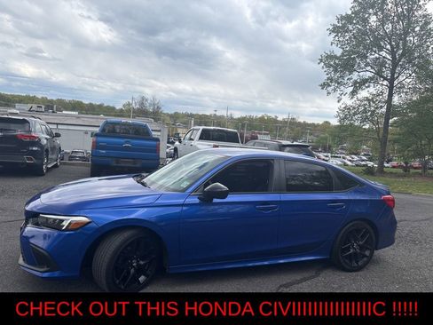 Used 2022 Honda Civic Sport image 2