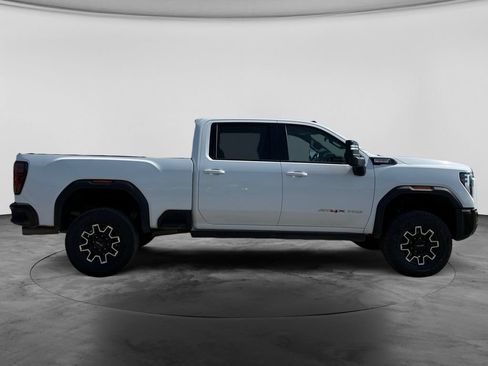 Used 2024 GMC Sierra 2500 AT4X AWD/4WD image 11