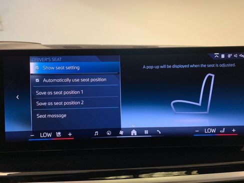Used 2025 BMW X7 xDrive40i w/ Executive Package AWD/4WD image 56