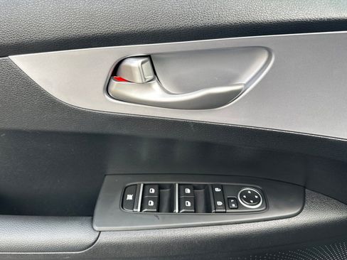 Certified 2024 Kia Forte LX image 8