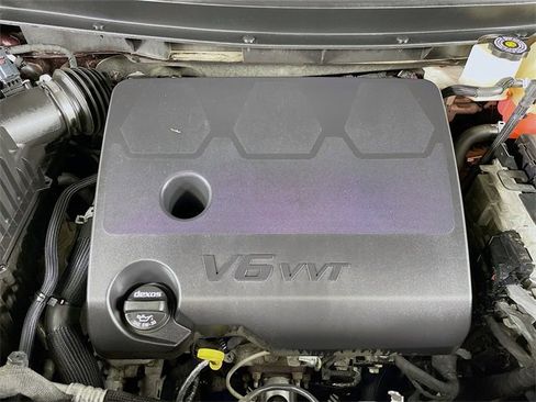 Certified 2021 Chevrolet Traverse LT w/ LPO, Blackout Package image 33