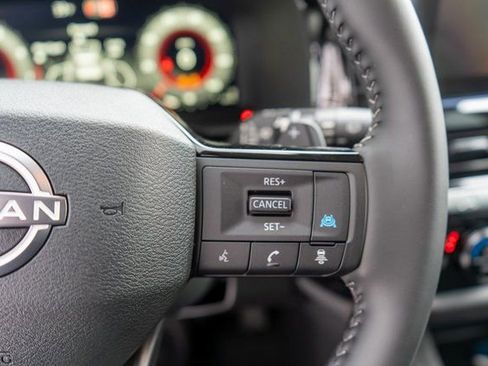 New 2026 Nissan Pathfinder Platinum image 21