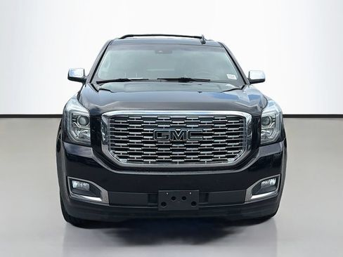 Used 2019 GMC Yukon Denali w/ Denali Ultimate Package AWD/4WD image 2